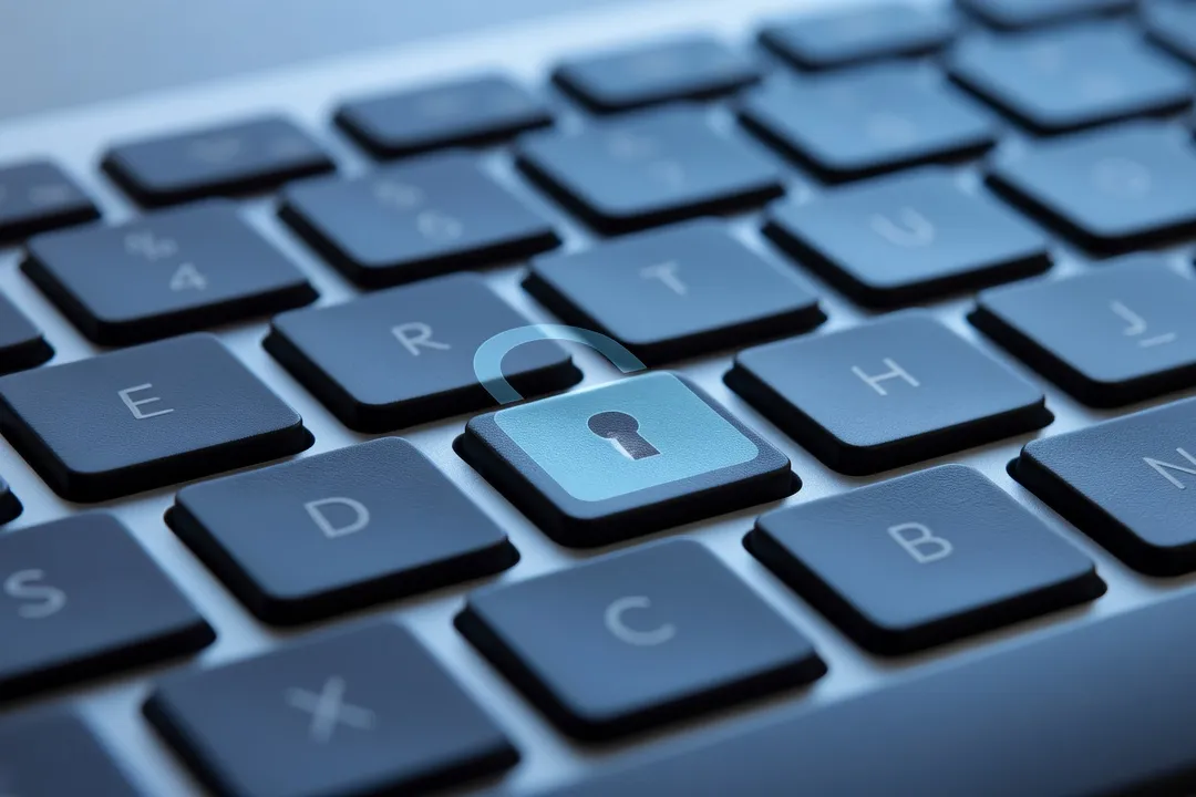 Clavier d'ordinateur avec symbole de cadenas représentant la sécurité des données